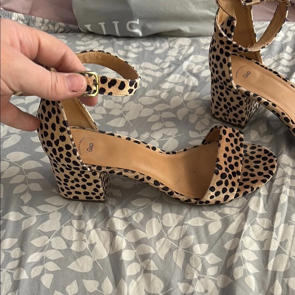 GAP Tan and Black Heels with Ankle Strap - Picture 2 of 5